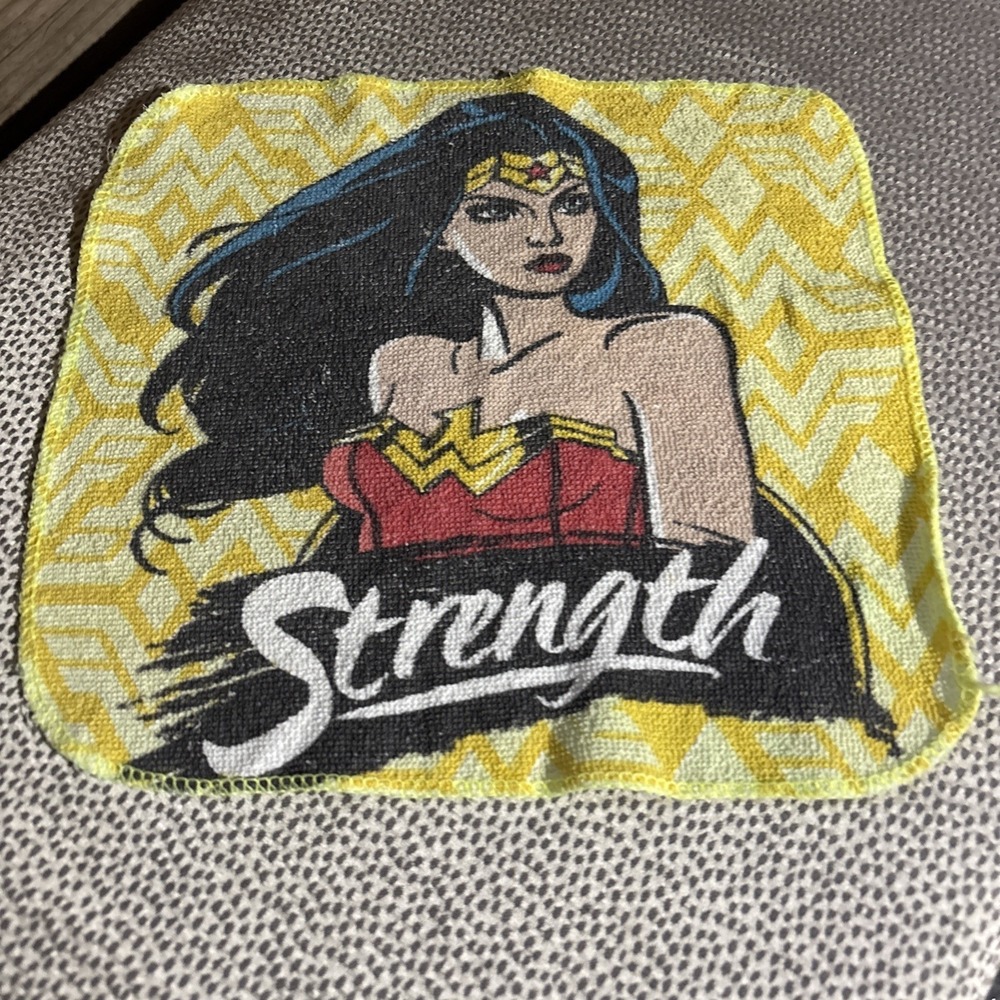 90's VTG Wonder Woman Wash Cloth Towel Terry Cloth Vintage